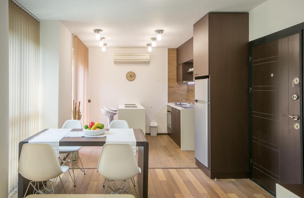 City Apartments La Casa Warna Exterior foto